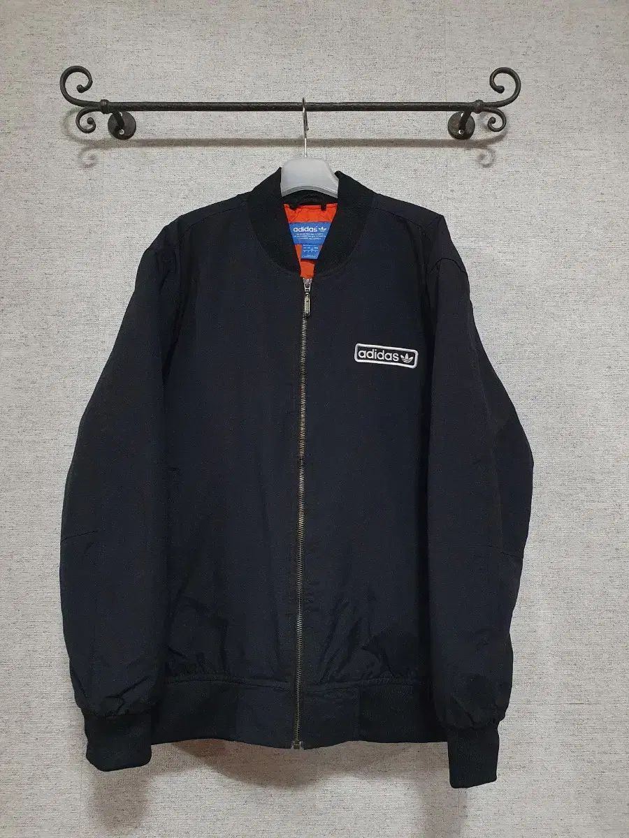 adidas(アディダス) 日本版 MA-1ジャンパー xo