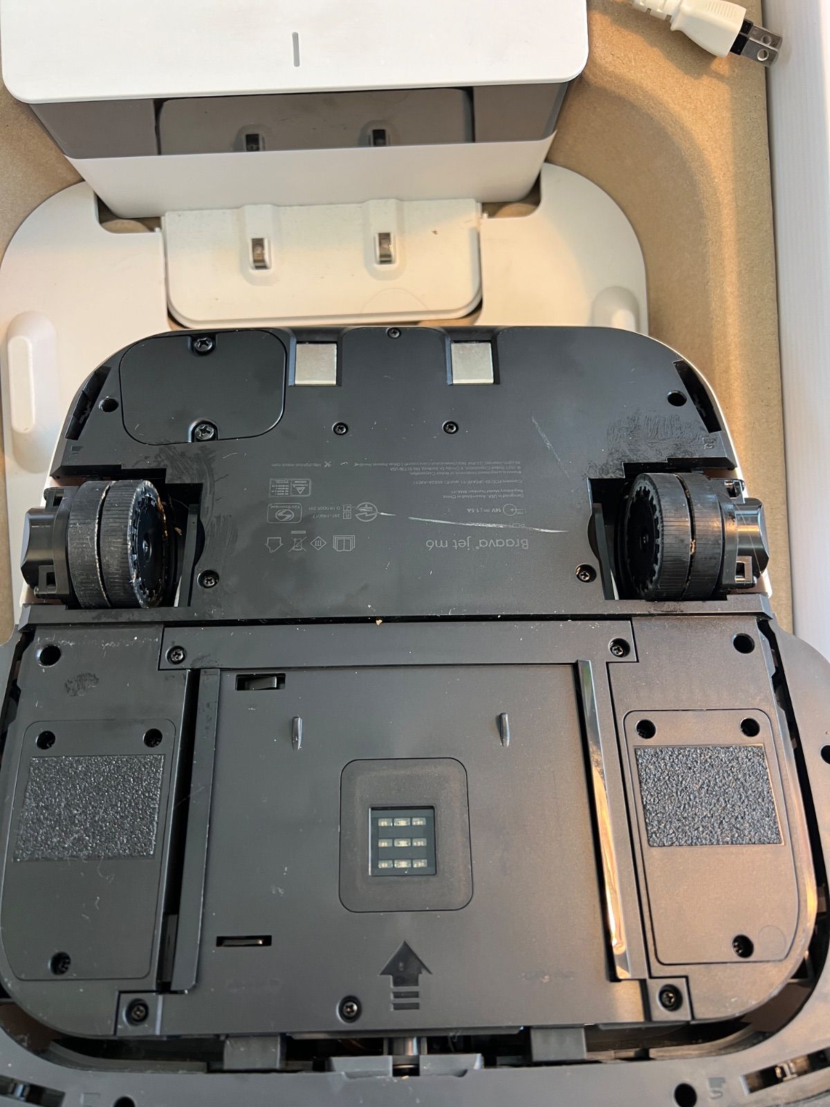iRobot ブラーバジェット m6 ロボット掃除機 ブラーバ ジェット m6 (ホワイト) (公式整備済リユース品