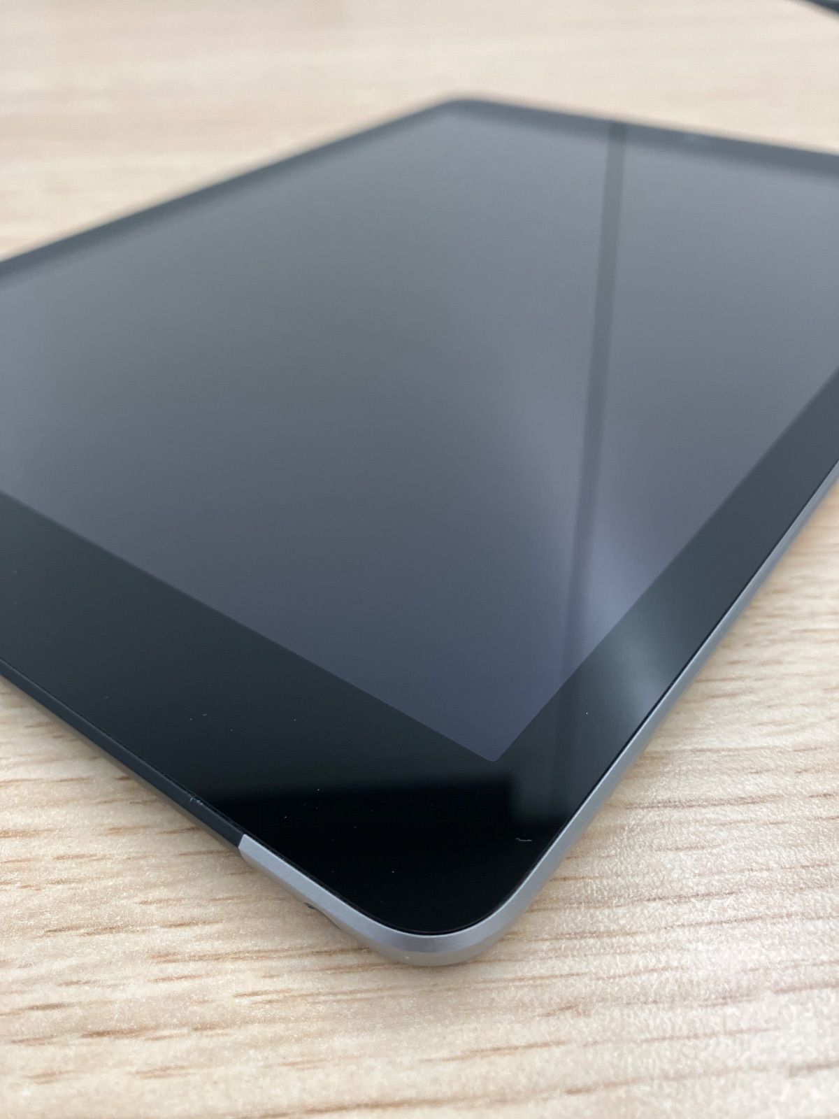 整備済み iPad 5th A1823 32GB スペースグレー アイパッド 第5世代 タブレット CHRISTIANNAURATH_COM_BR