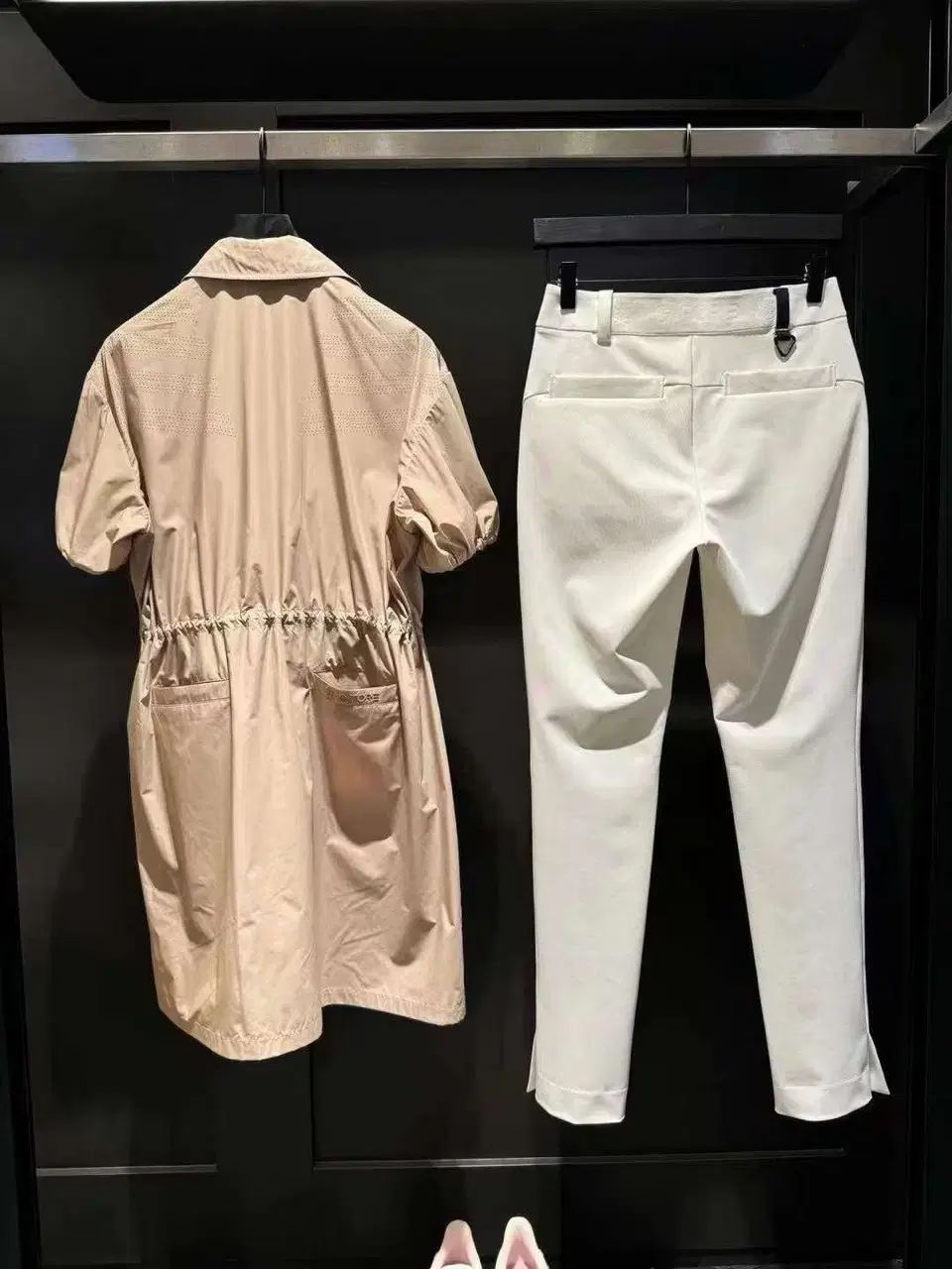 DRESS