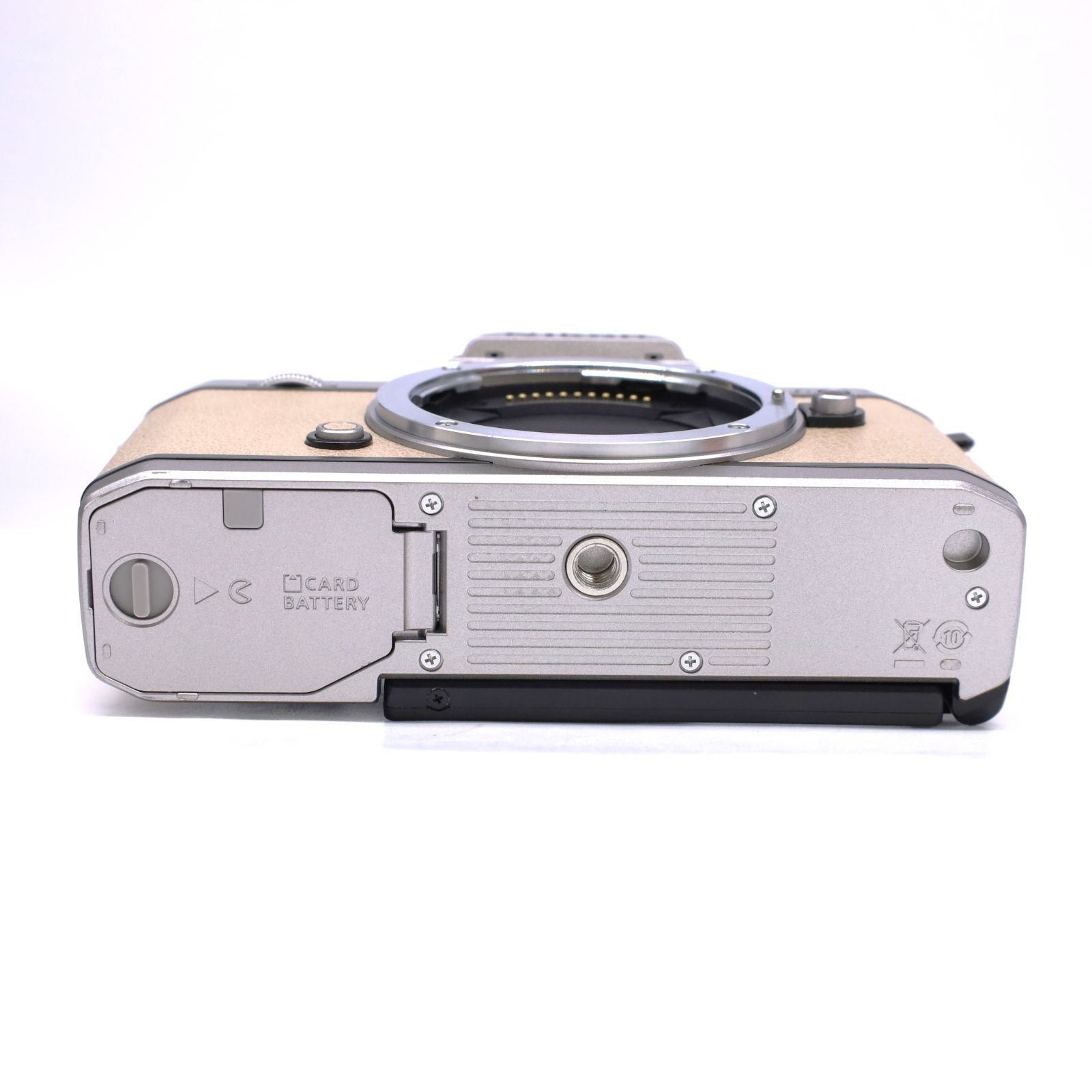 張替えサービス終了品（サンドベージュ）】元箱付き。☆美品☆ Nikon