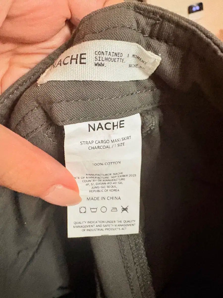  NACHE ナチェ ストラップ カーゴ マキシ スカート charcoal その他 ロングスカート