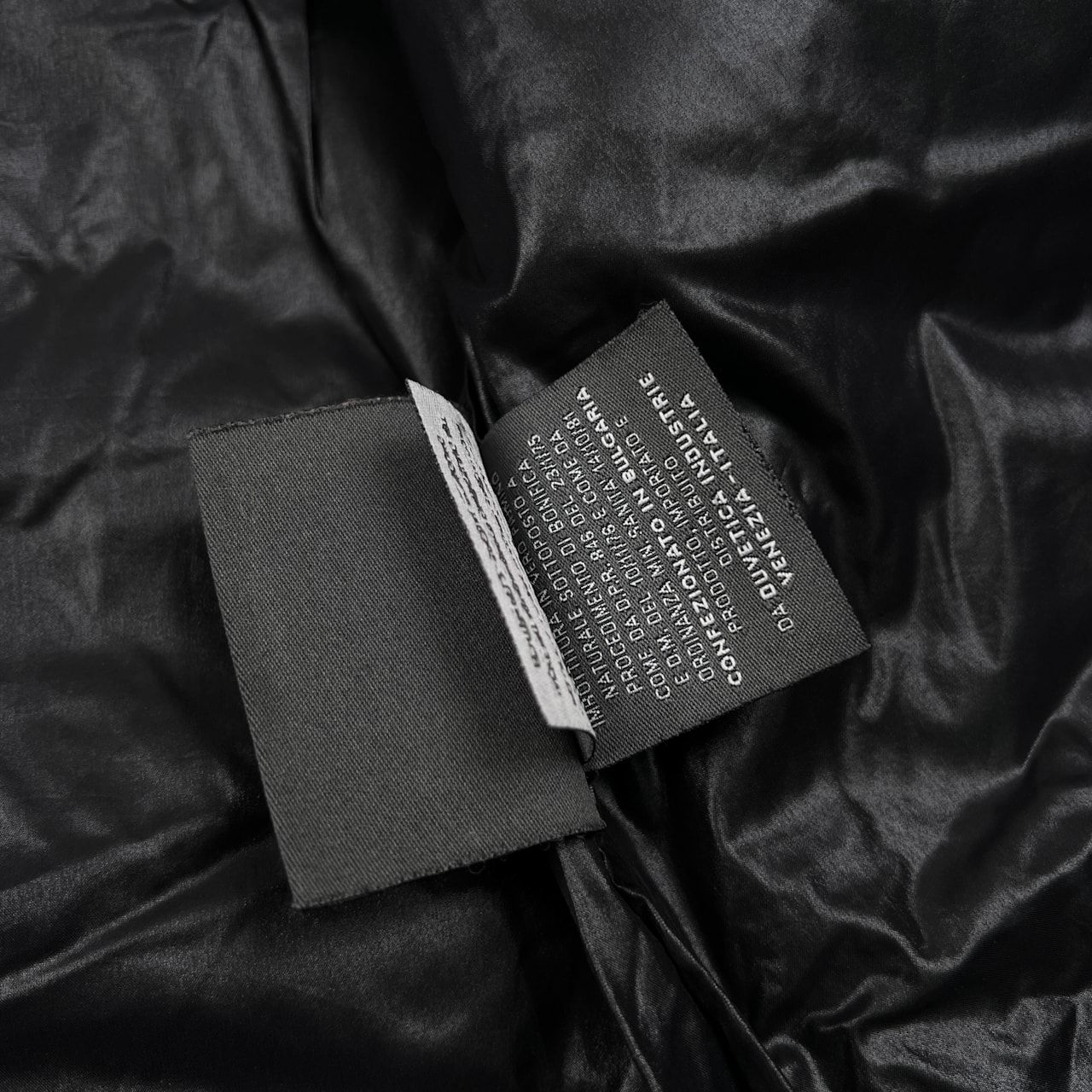 DUVETICA デュベティカ フード付き ダウンジャケット サイズ 40 