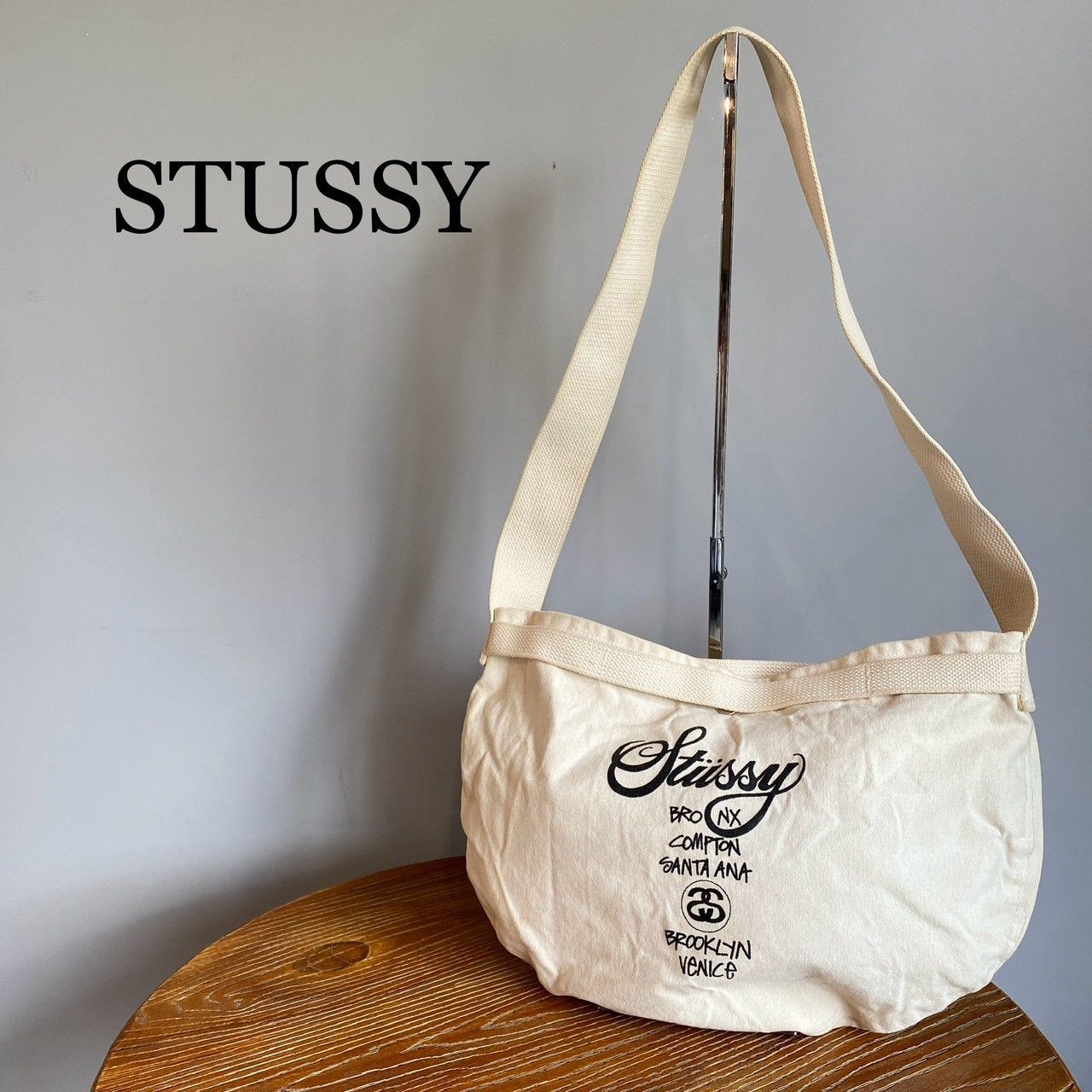 STUSSY』ステューシー キャンバスショルダーバッグ - メルカリ