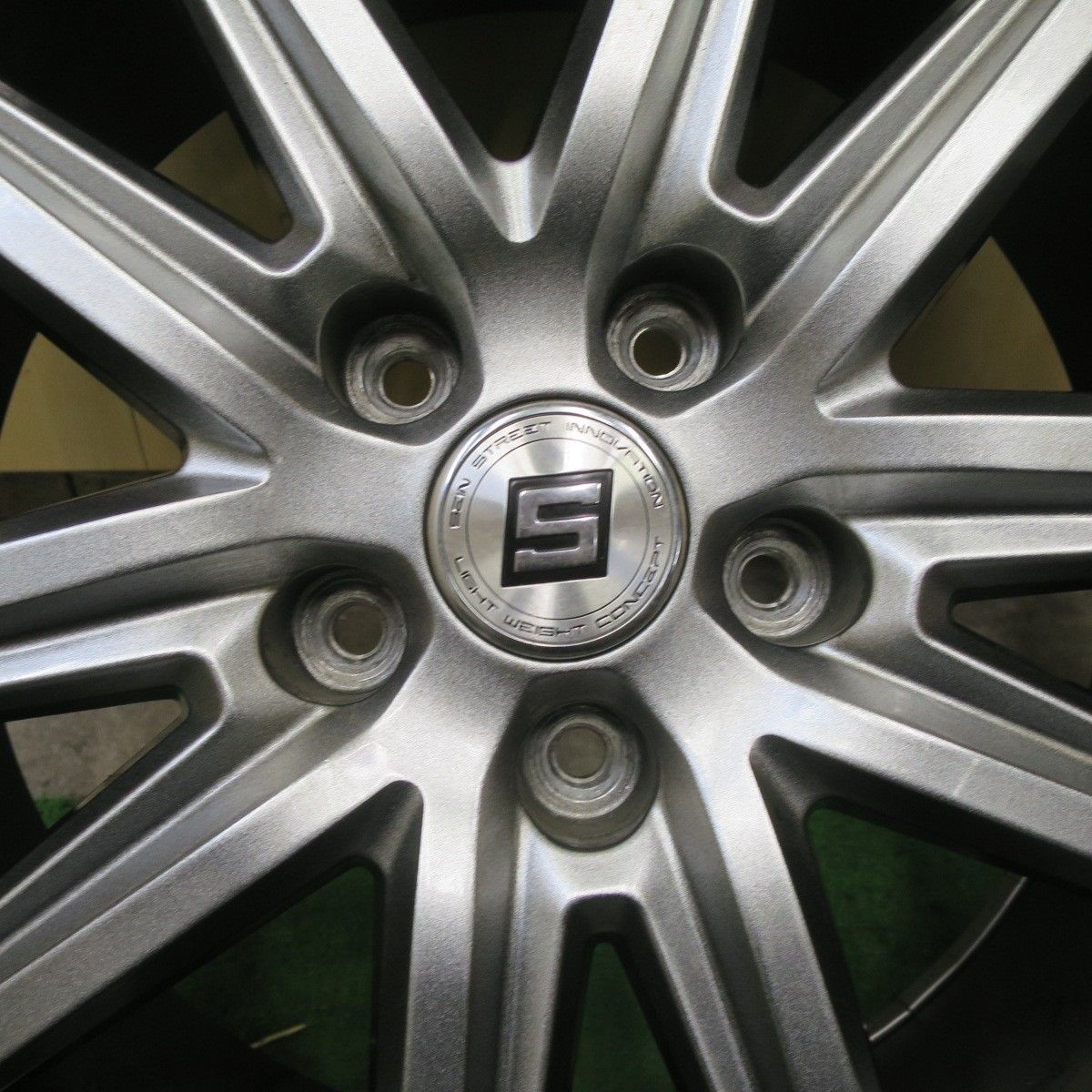 アイスアシンメトリコ