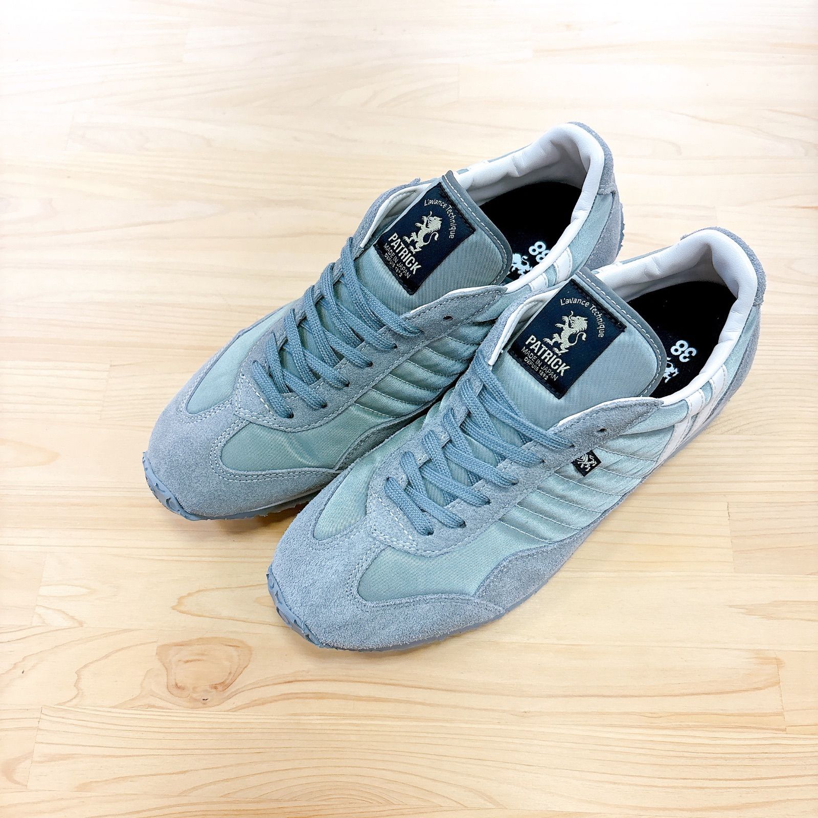 送料無料　匿名配送　パトリック PATRICK STADIUM スタジアム POMME ポム ２７．５cm　箱付き 返品送料無料パトリック PATRICK スニーカー スタジアム [23303