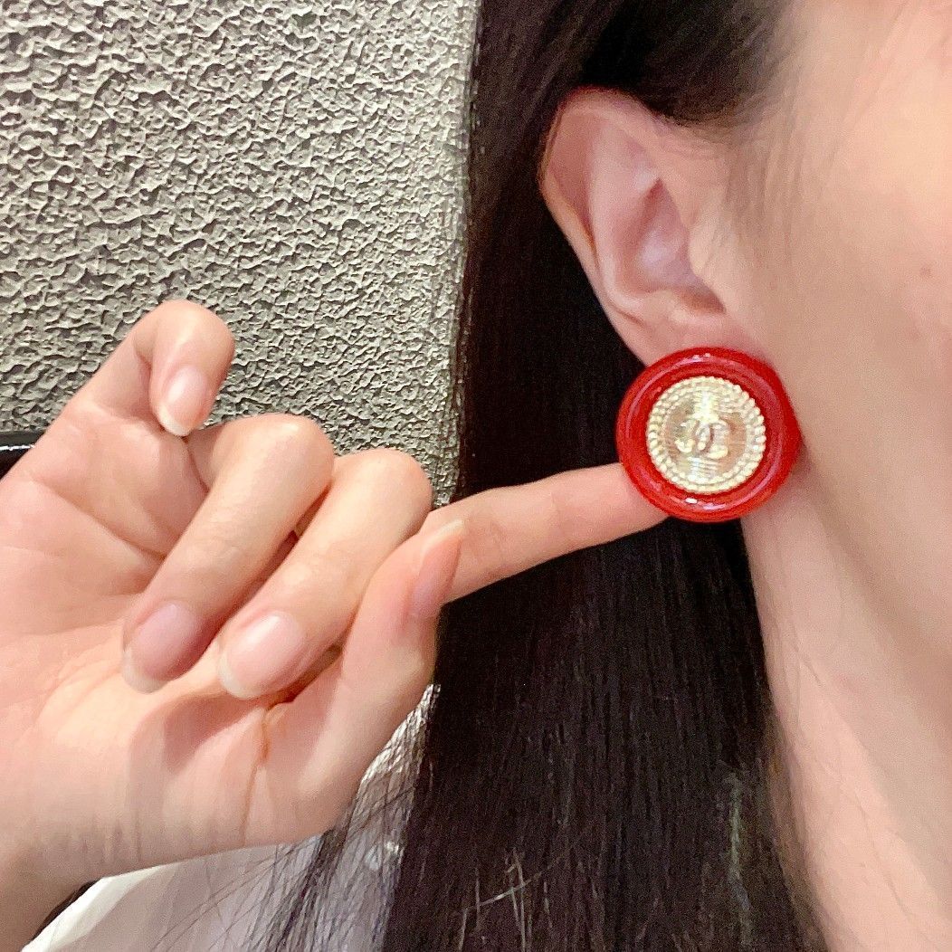 今日特価】Chanel シャネル ヴィンテージ ダブル C イヤリング