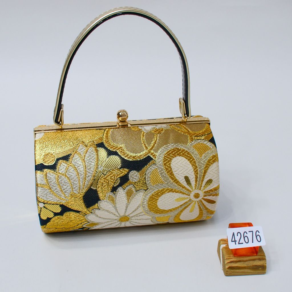 草履バッグセット 帯地 三段 フリーサイズ 24cm 適合足サイズ22.5~24.5cm 金色×黒色 振袖 成人式 結婚式 NO42676