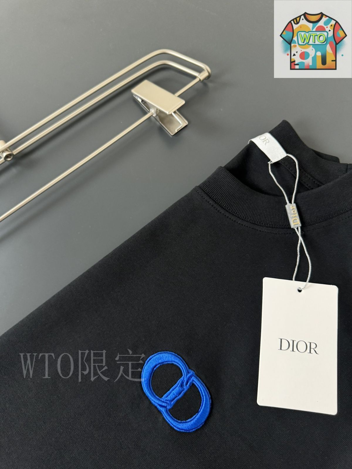 重ねづけも可愛い♥【Dior】ロゴ刺繍入り 2点セット お洒落❤️ディオール新作 PETIT CD ピアスDIORスーパーコピー