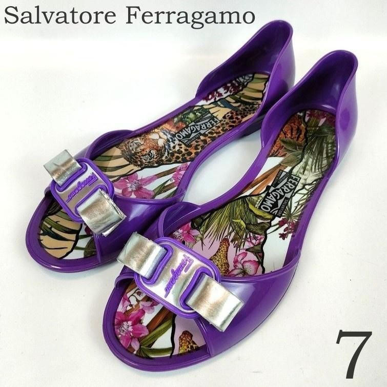 良品 Salvatore Ferragamo サルヴァトーレフェラガモ ヴァラリボン サンダル アニマル柄 花柄 ラバー 7 パープル レディース シューズ 靴 お洒落 派手