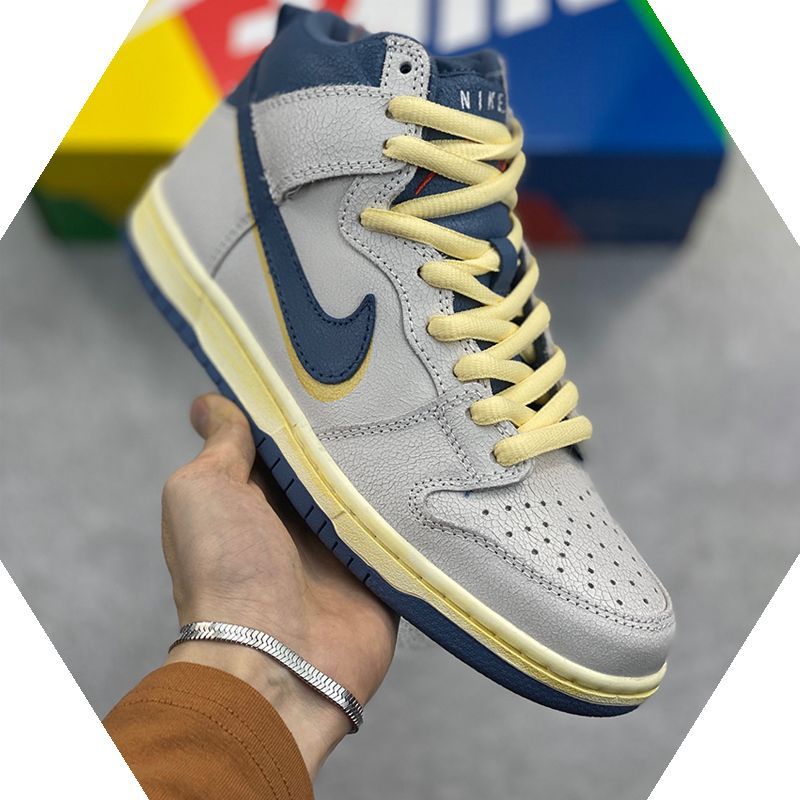 本日の新品は未使用です Atlas x Nike Dunk SB 