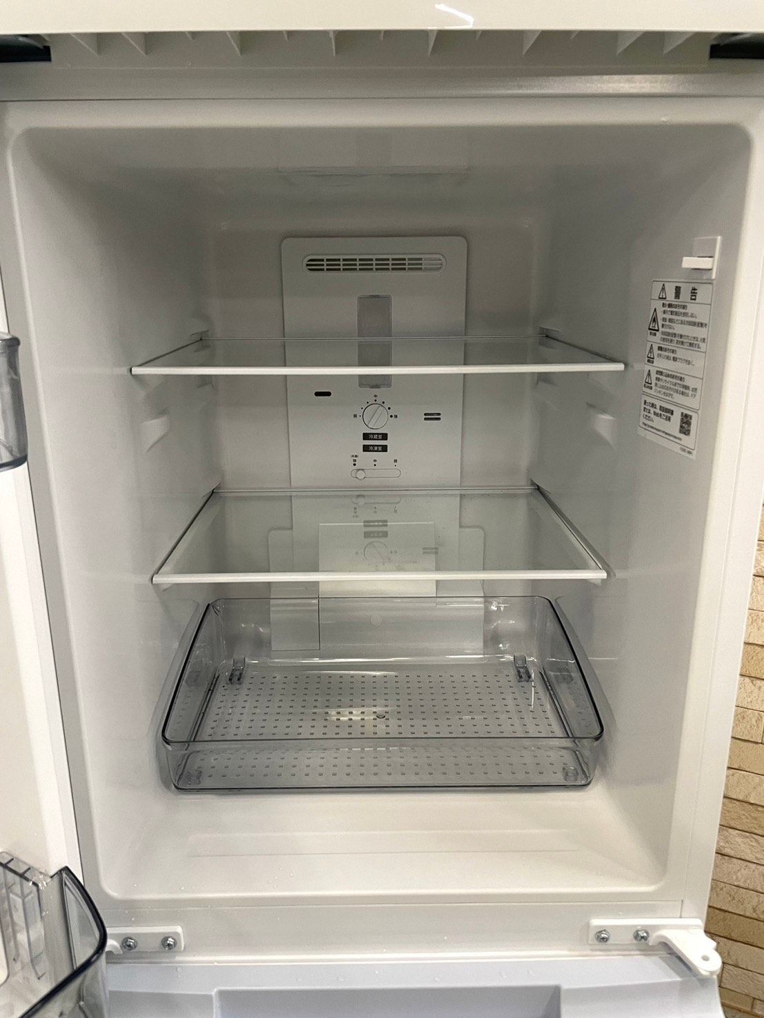 大阪送料無料☆3か月保障付き☆冷蔵庫☆2022年☆シャープ☆2ドア☆SJ  