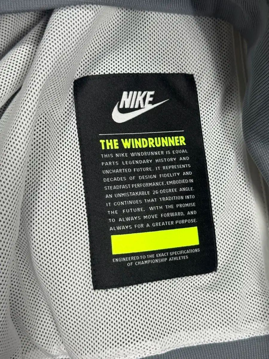 ナイキ ウインドランナー