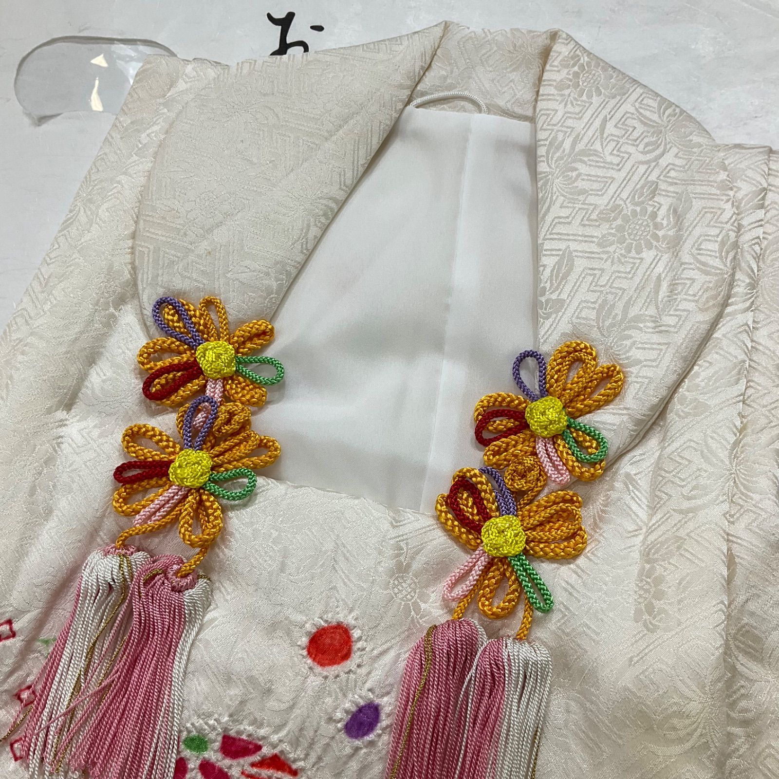 お見逃しなく！ kimono one ◆特別お誂え品◆手絞り◆被布◆七五三◆手絞りに刺繍◆正絹◆女の子◆三歳用◆丈48肩幅27◆七五三子供お詣り◆G278 【極】