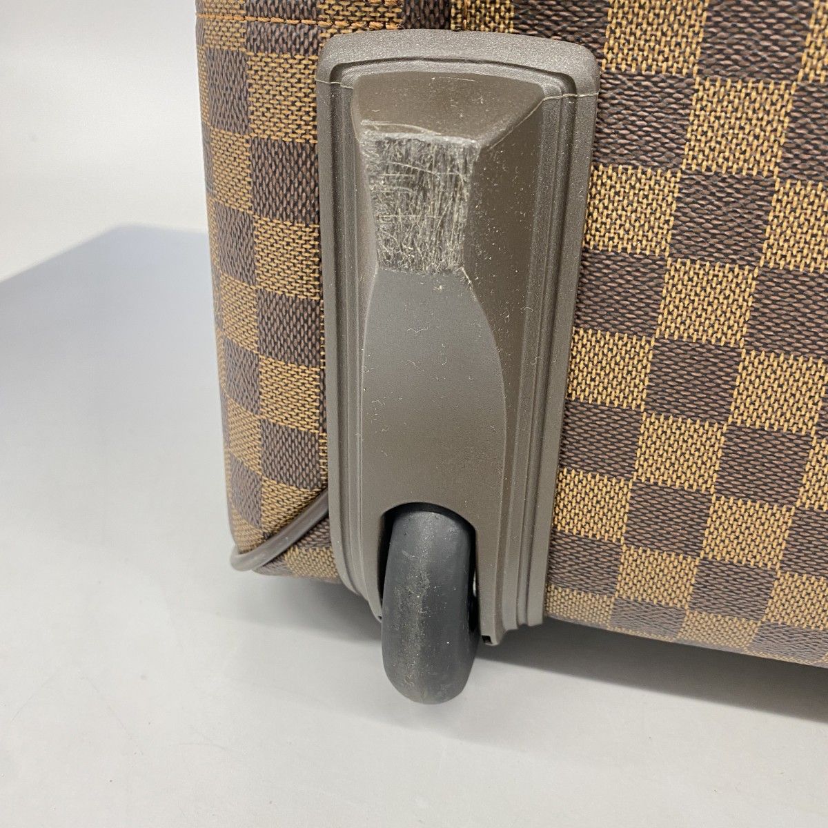 ダミエ ぺガス45