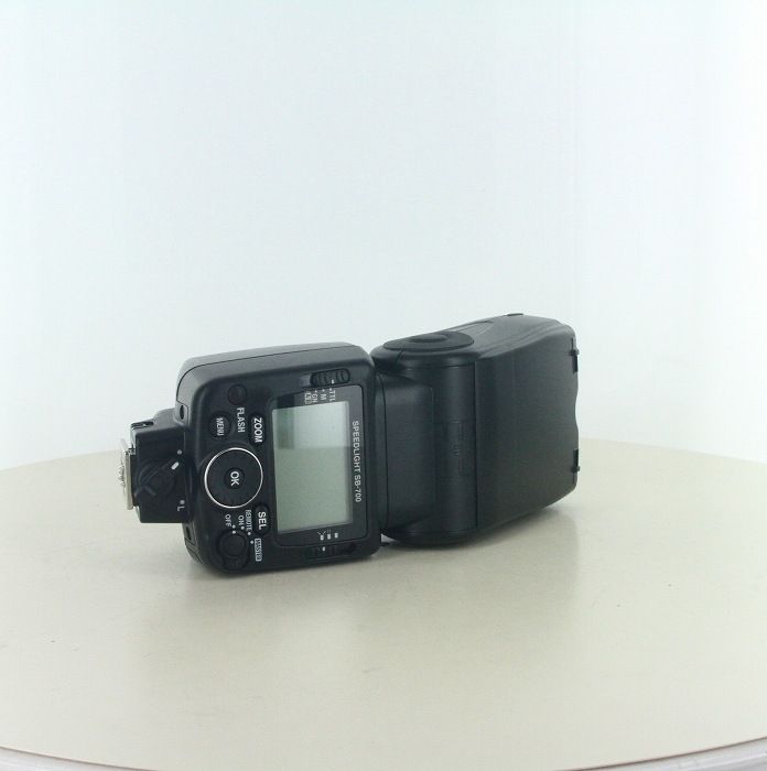 SB-700
