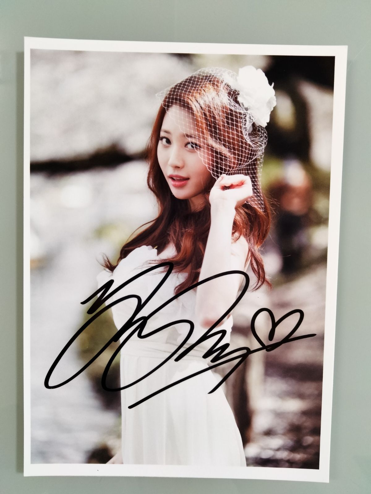 ユラ直筆サイン入り2Lサイズ写真…Yura…ガールズディ ユラ直筆サイン入り2Lサイズ写真…Yura…ガールズディ - メルカリ