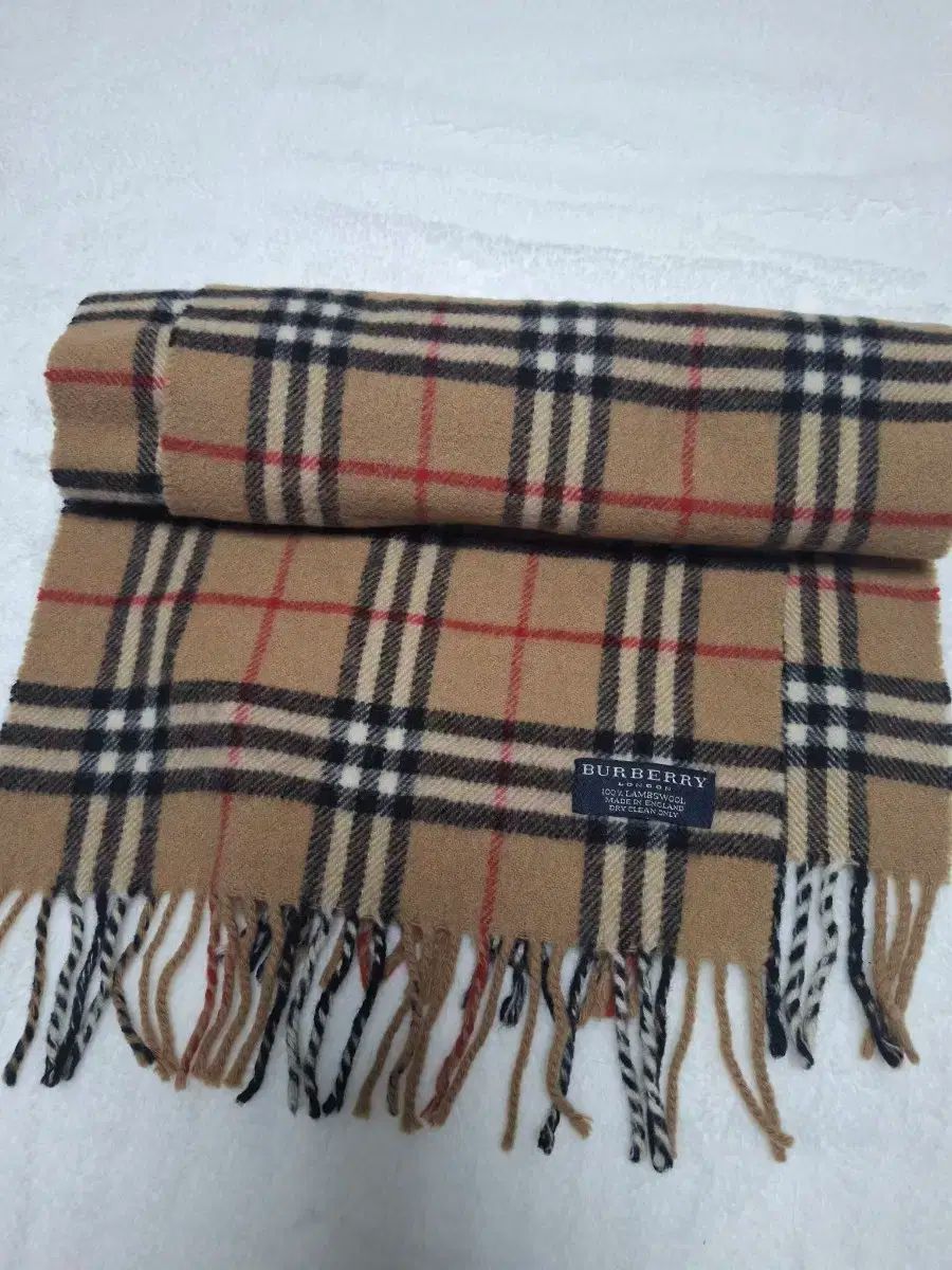 新品！バーバリークラシックチェックカシミアマフラー