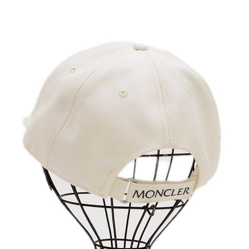 MONCLER ホワイト モンクレールロゴ　ラメ　キャップ 新品】 MONCLER モンクレール 刺繍ロゴ ギャバジン キャップ