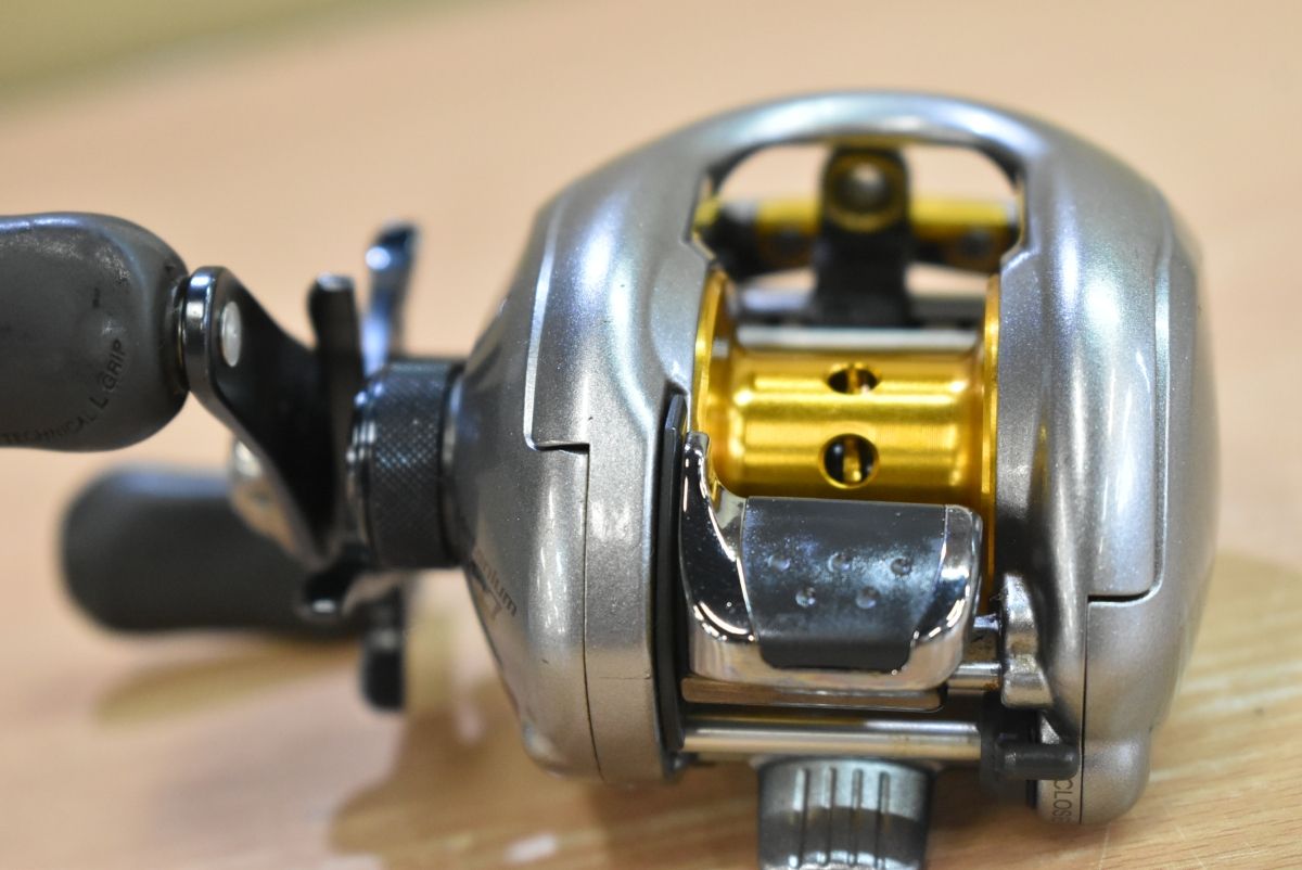 フィッシング シマノ 07 メタニウム Mg7 L 左 SHIMANO nium ベイト