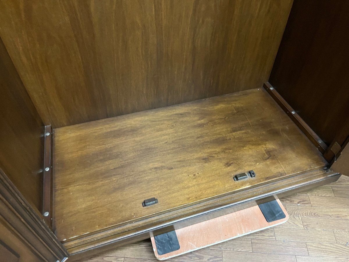 フランチェスカ ワードローブ