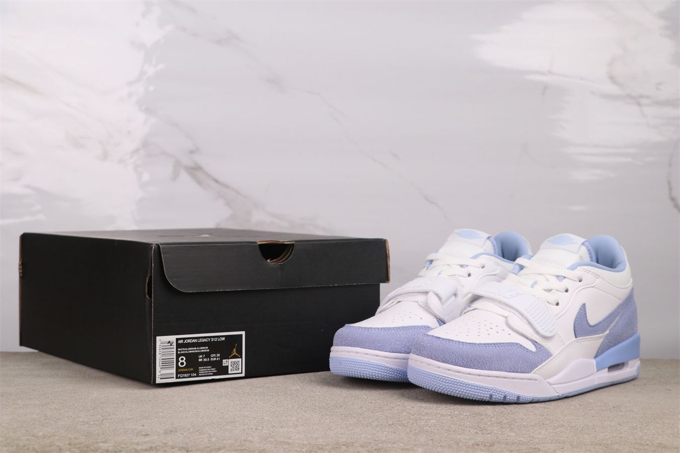 今日特価】Air Jordan エアジョーダン Legacy 312 Low FQ7827