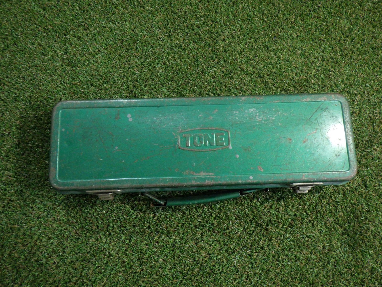 TONE トネ