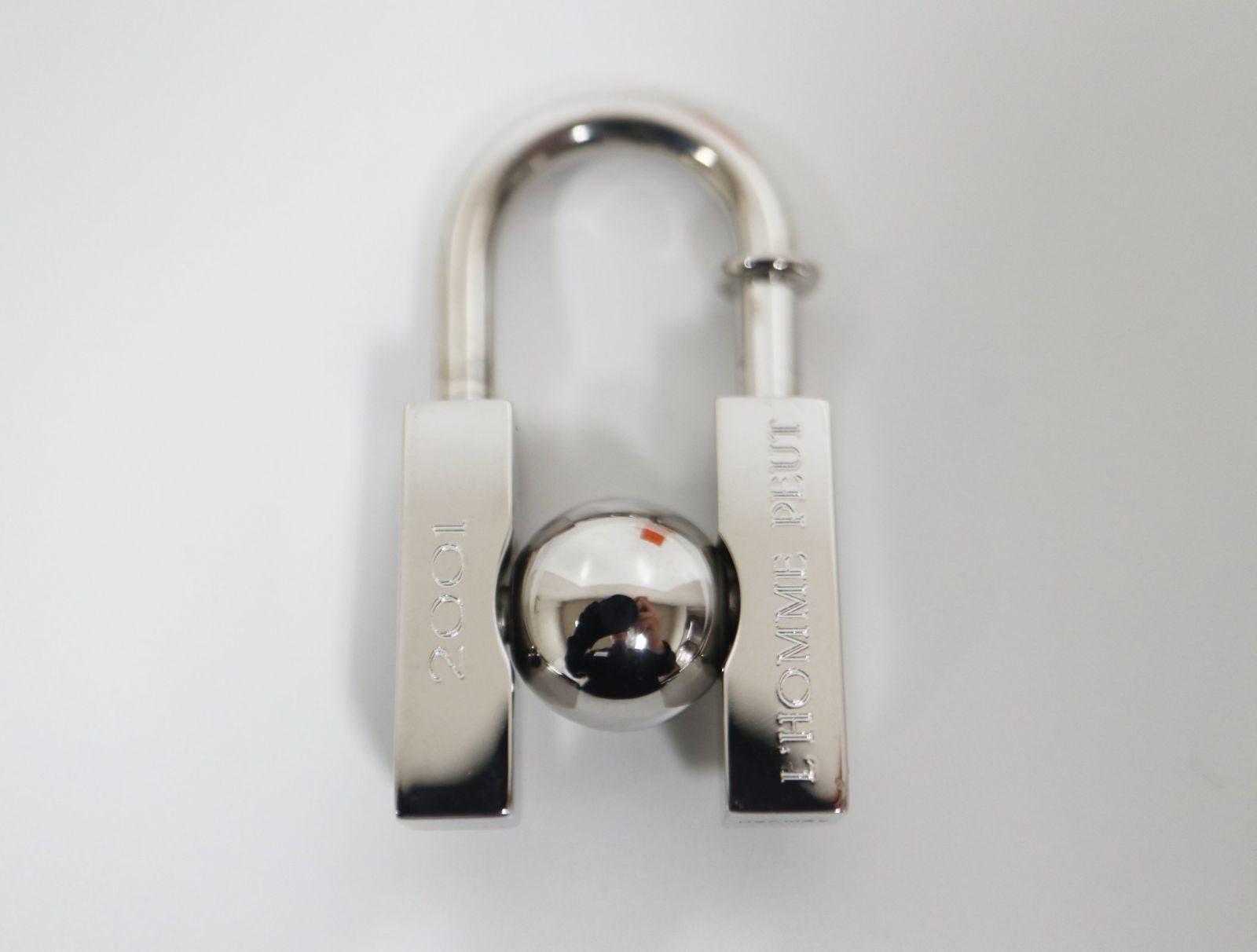 エルメス　地球2001年チャーム HERMES(エルメス) 2001年限定 Classic H and Earth Cadena Charm