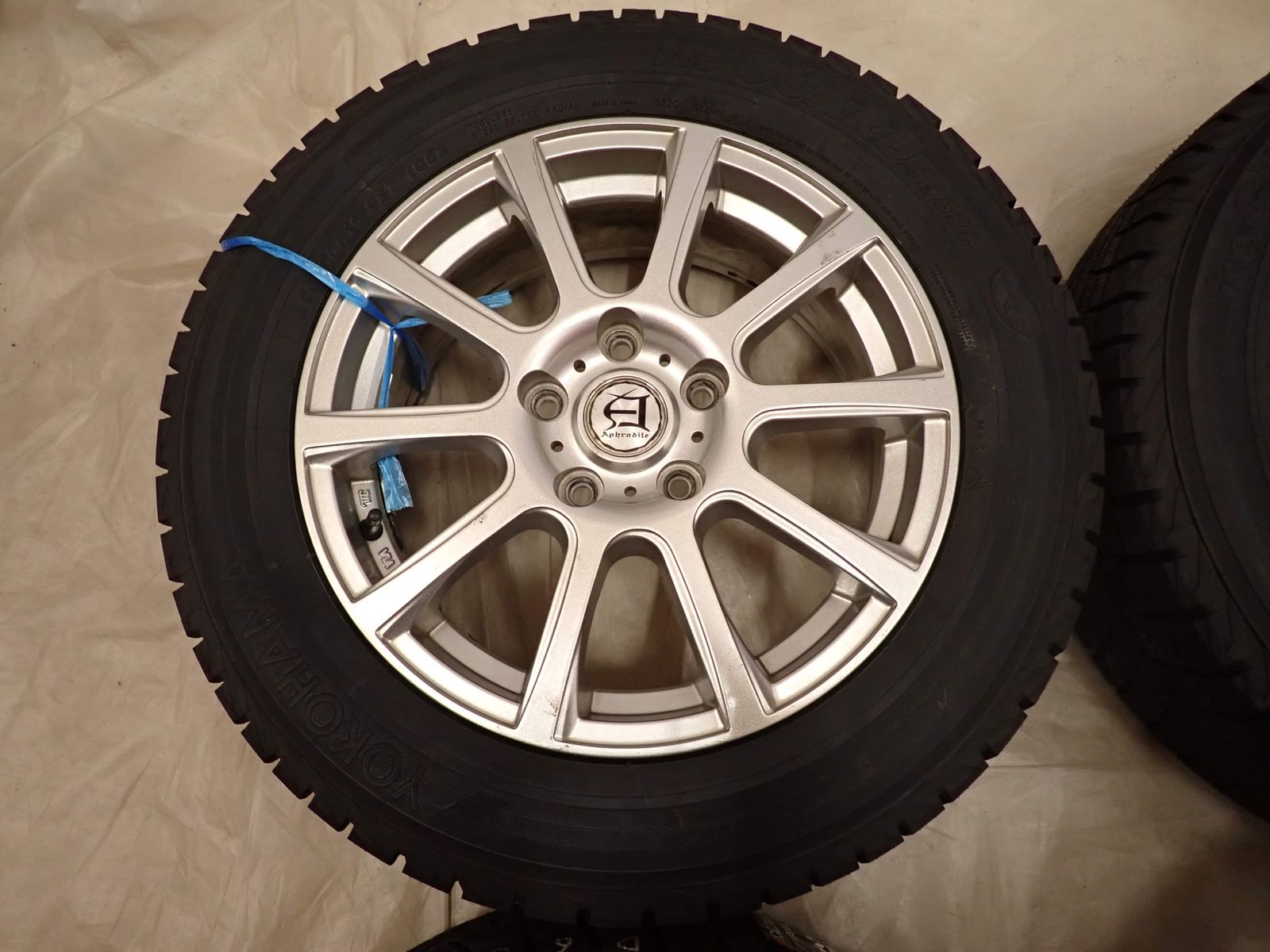 愛用 冬 製 4本 会社宛 205 60R16×6.5J 92T ヨコハマ アイスガード IG52C アルミ ノア ヴォクシー ステップワゴン NO D6376