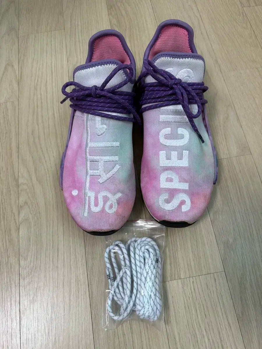 【雷市場（ポンジャン）商品韓国直送】adidas(アディダス) 人種 nmd 260 サイズ