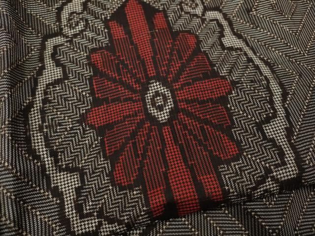 平和屋着物○本場大島紬 龍郷絣 吉祥花文 正絹 逸品 CAAW3158ut 平和屋着物○本場大島紬 龍郷絣 吉祥花文 正絹 逸品 CAAW3158ut