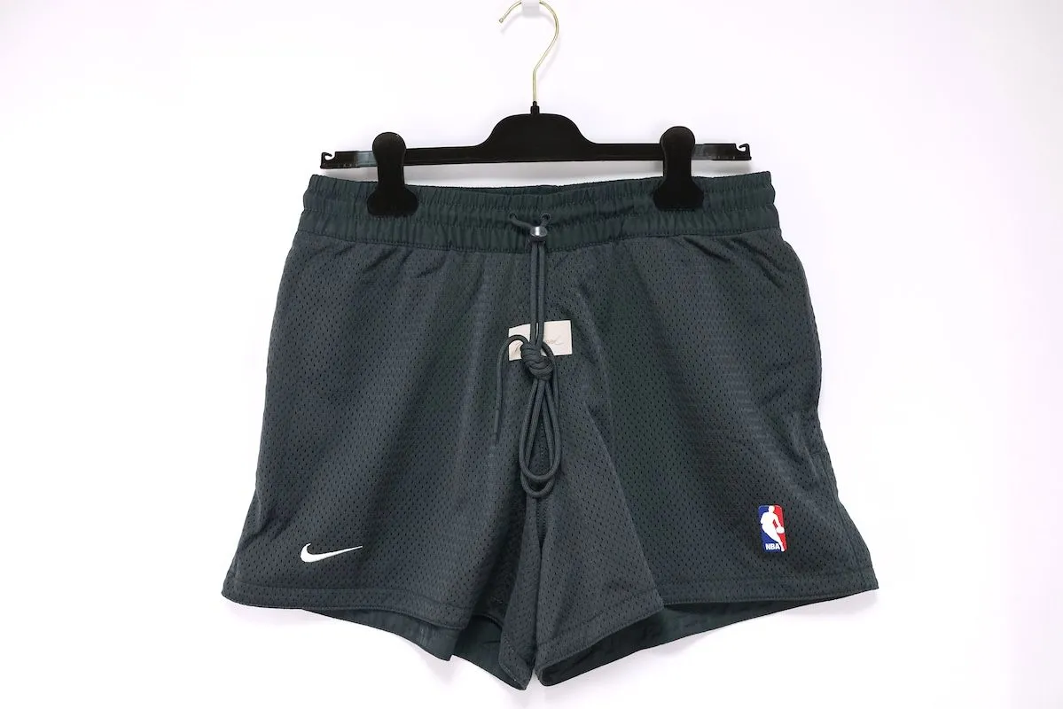 2025年最新】fear of god nike パンツ sの人気アイテム - メルカリ