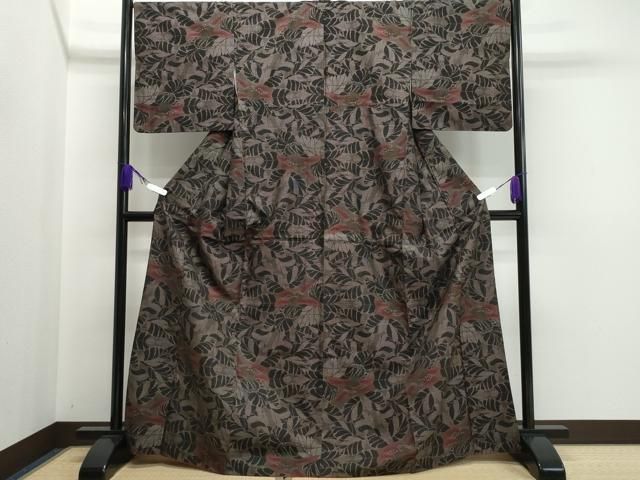 平和屋着物●本場大島紬　9マルキ　泥染め　草花文　正絹　逸品　CAAQ9168vf 平和屋着物○本場大島紬 9マルキ 泥染め 草花文 正絹 逸品 CAAQ9168vf