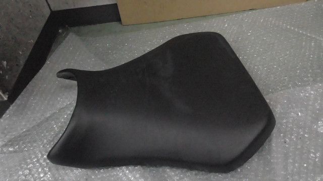 YZF-R1 JYARN095000000xxx の フロントシート 1757556916