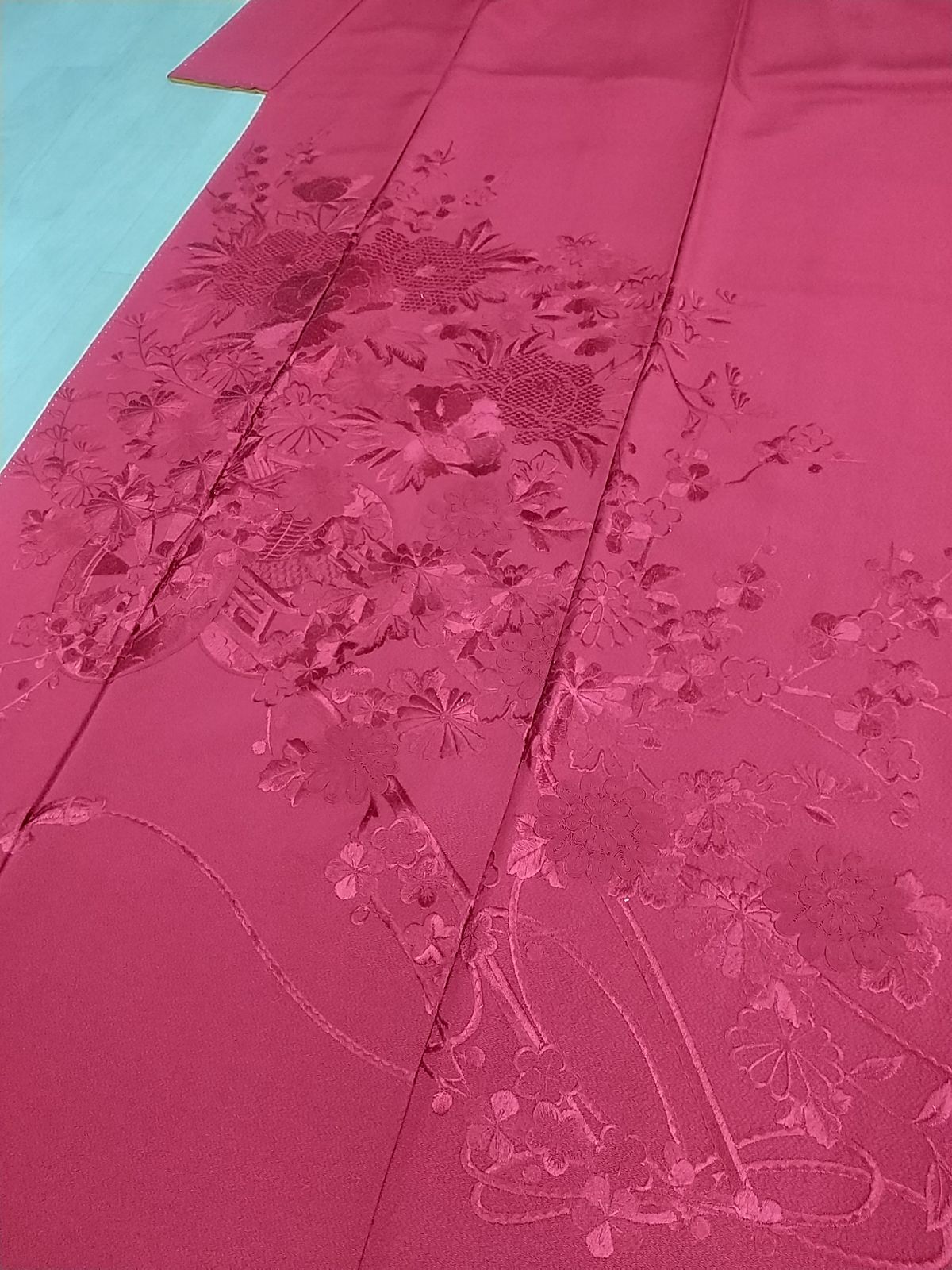 振袖 豪華 型友禅 刺繍 金彩 紋意匠 ぼかし八掛 身丈168cm 撥水加工