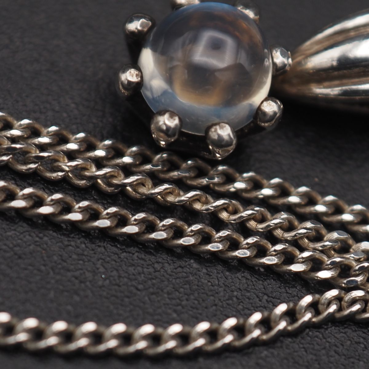 B361 ムーンストーン STERLING SILVER刻印 ペンダント
