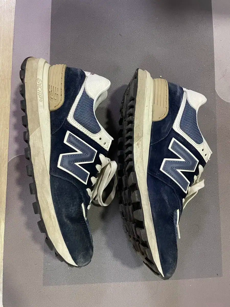 New Balance(ニューバランス) 574 レガシー ネイビー 260