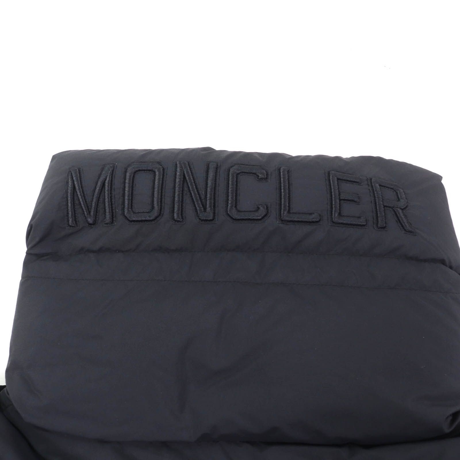 極美品☆MONCLER モンクレール 2022年製 GAUBE ロゴワッペン付
