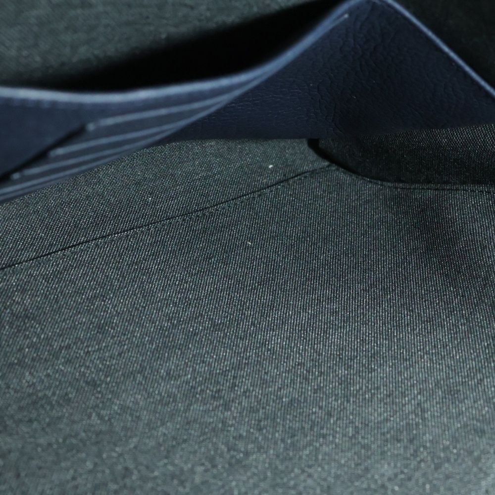 メタルロゴ クラッチバッグ