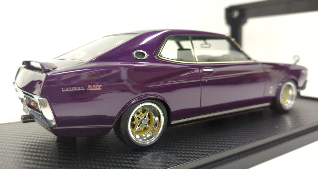 ignition model 1/18 Nissan Laurel 2000SGX (C130) Purple