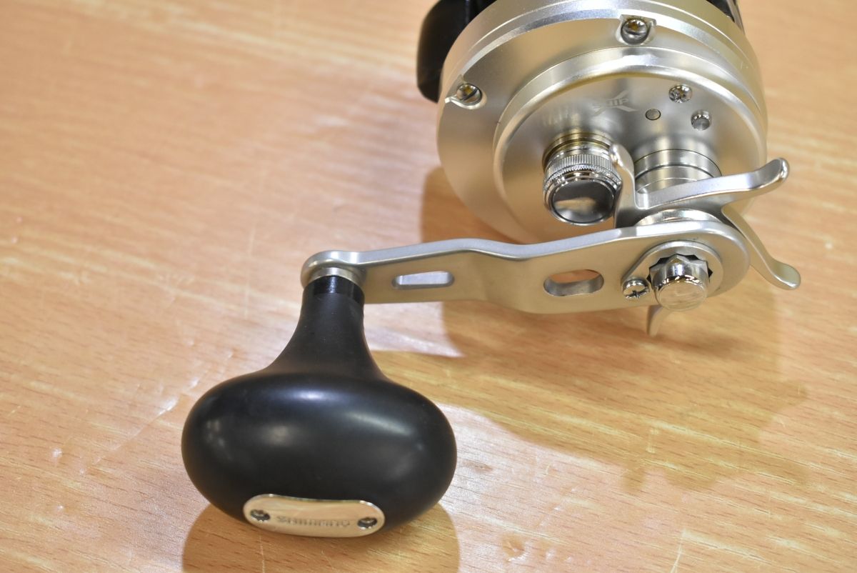 シマノ 13 オシアカルカッタ 300HG 右 SHIMANO OCEA CALCUTTA