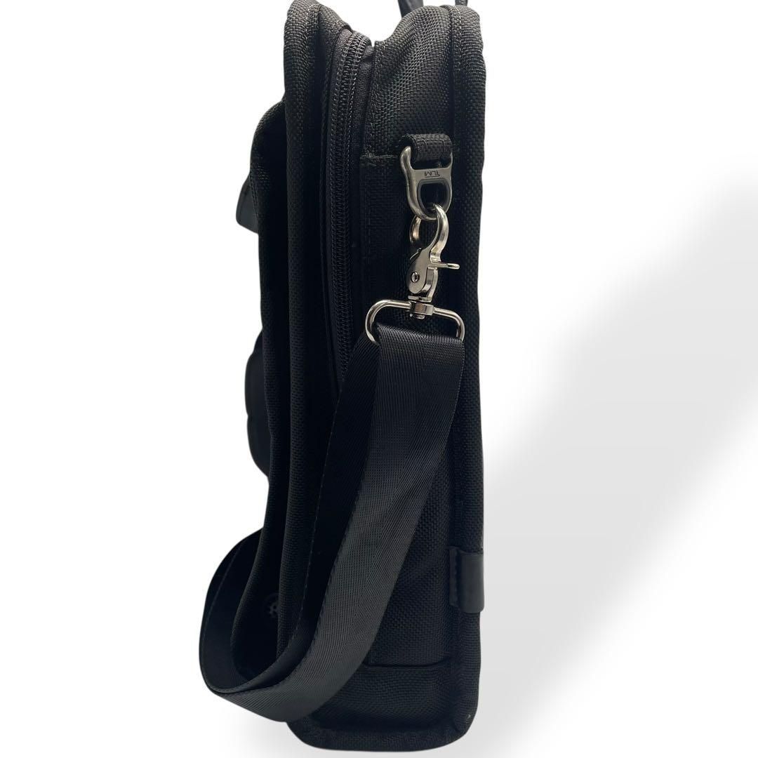 TUMI トゥミ ビジネスバッグ A4収納可 ブラック 26114D4 美品 TUMI トゥミ ビジネスバッグ A4収納可 ブラック 26114D4