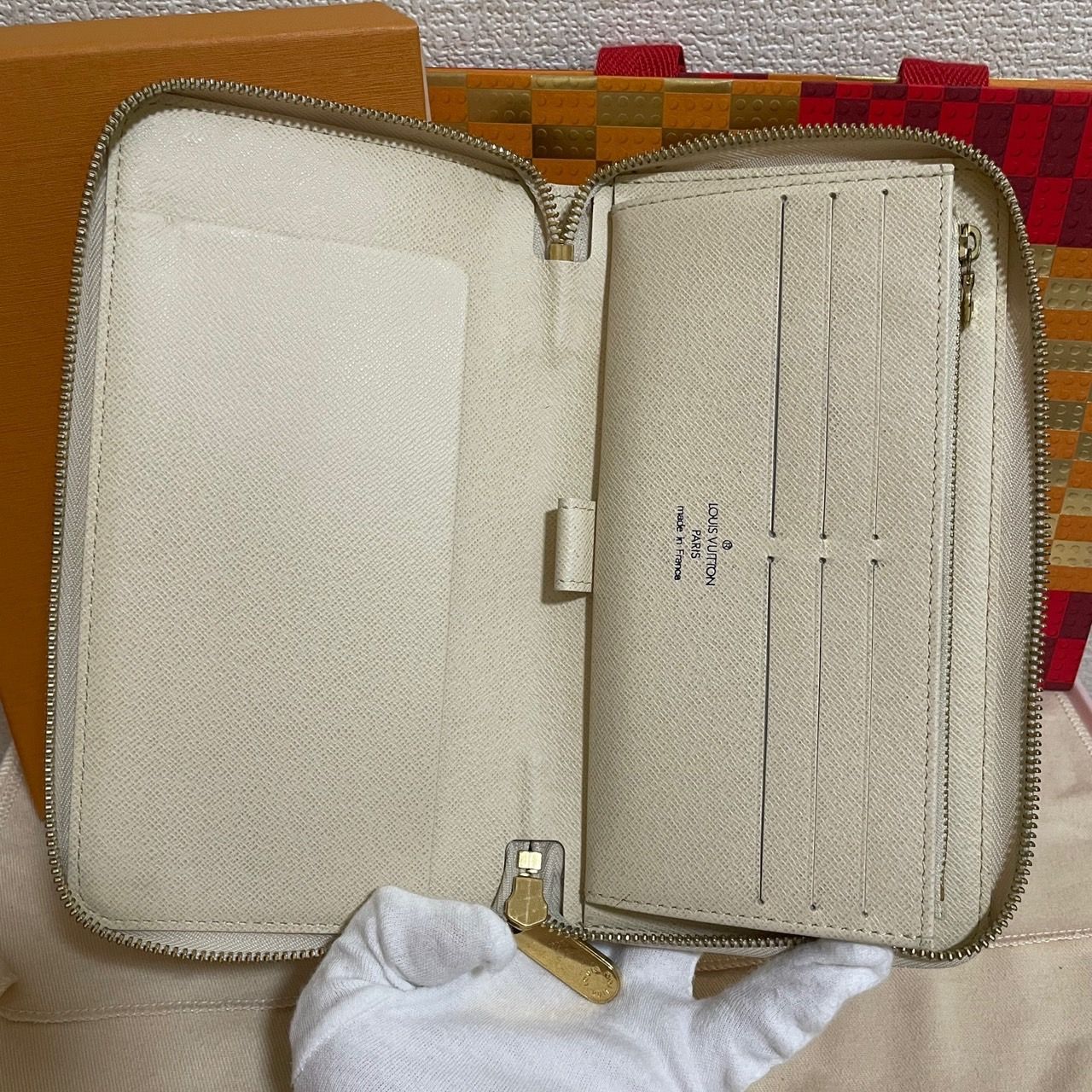 【良品】ルイヴィトン　ジッピーウォレット　ダミエアズール 長財布　白 LOUIS VUITTON（ルイ・ヴィトン） ジッピーウォレット ダミエアズール