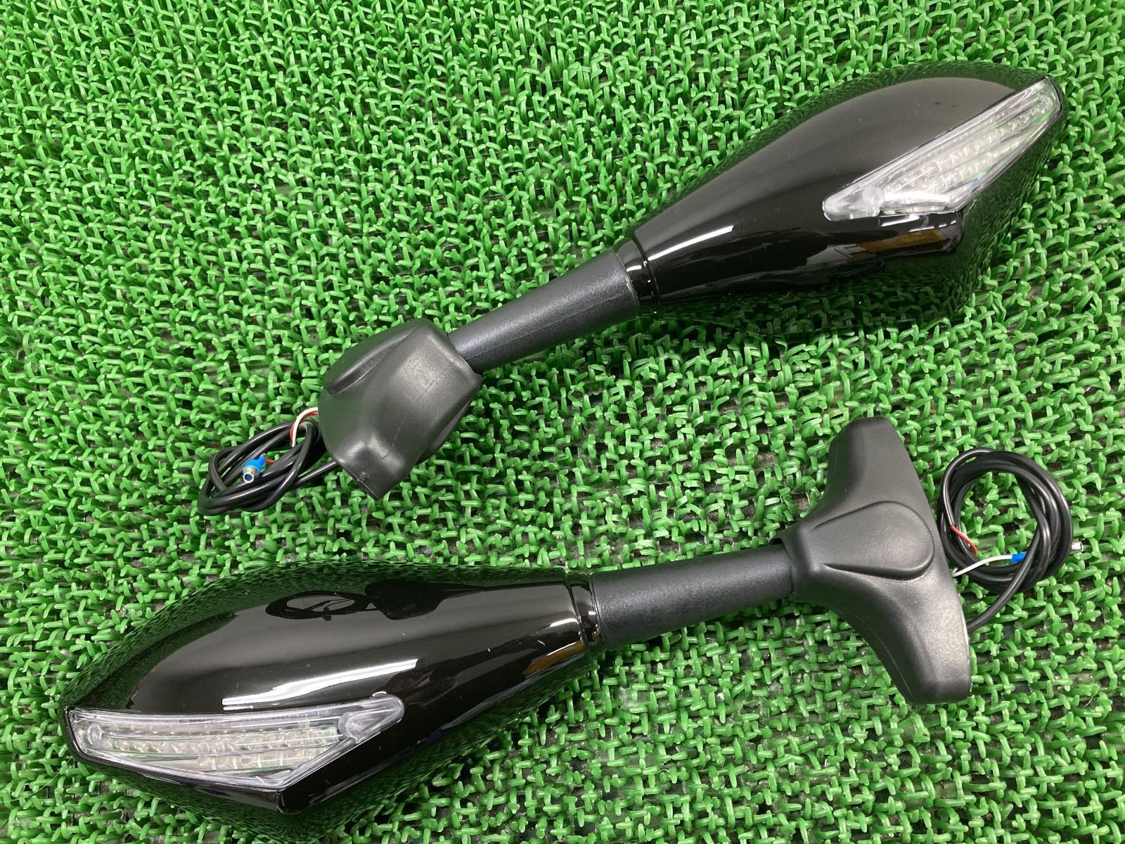 RF400RV ミラー 左右 009794 GK78A-106*** 社外 中古 バイク 部品 GK78A-106 ウインカーミラー コンディション良好 割れ欠け無し