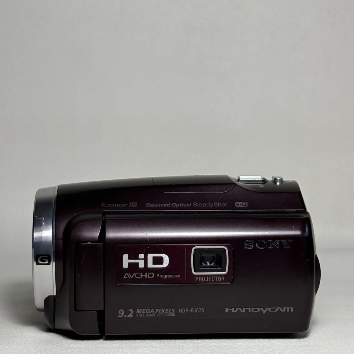 sony ソニー  ビデオカメラ 32GB 光学ズーム30倍 ボルドーブラウン Handycam ビデオカメラ本体 HDR-PJ675 【コンプオフ金沢野々市店】 sony ソニー ビデオカメラ 32GB 光学ズーム30倍 ボルドーブラウン
