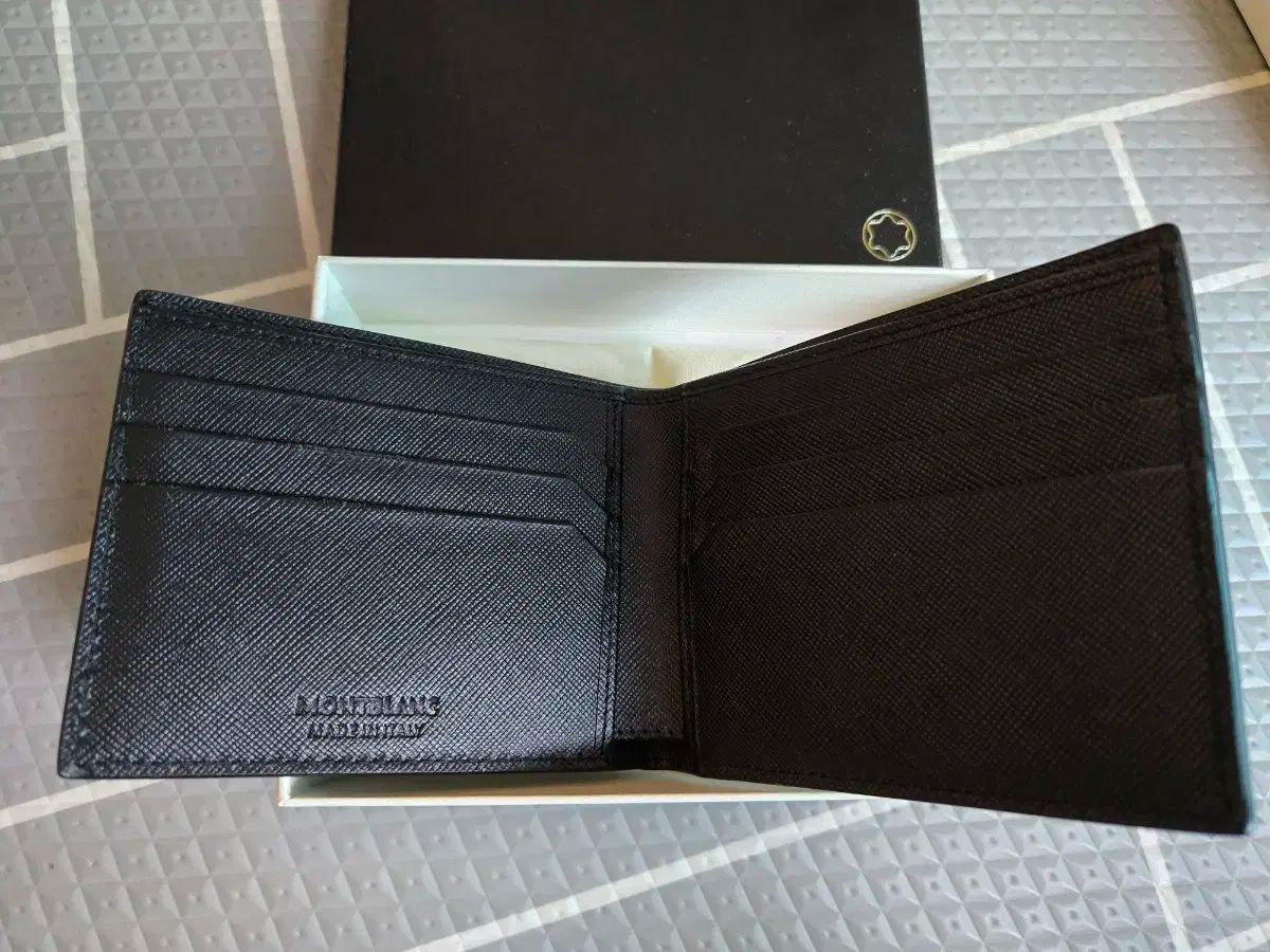 ❣️新品同様❣️モンブランMONTBLANC ブラック長財布　トラベルケース 2025年最新】Yahoo!オークション -モンブラン 財布の中古品