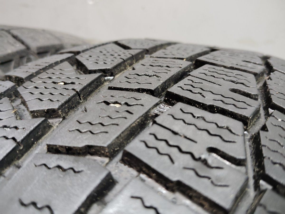 DUNLOP WINTER MAXX WM02 195/60R17 17インチ スタッドレス 4本 23年製