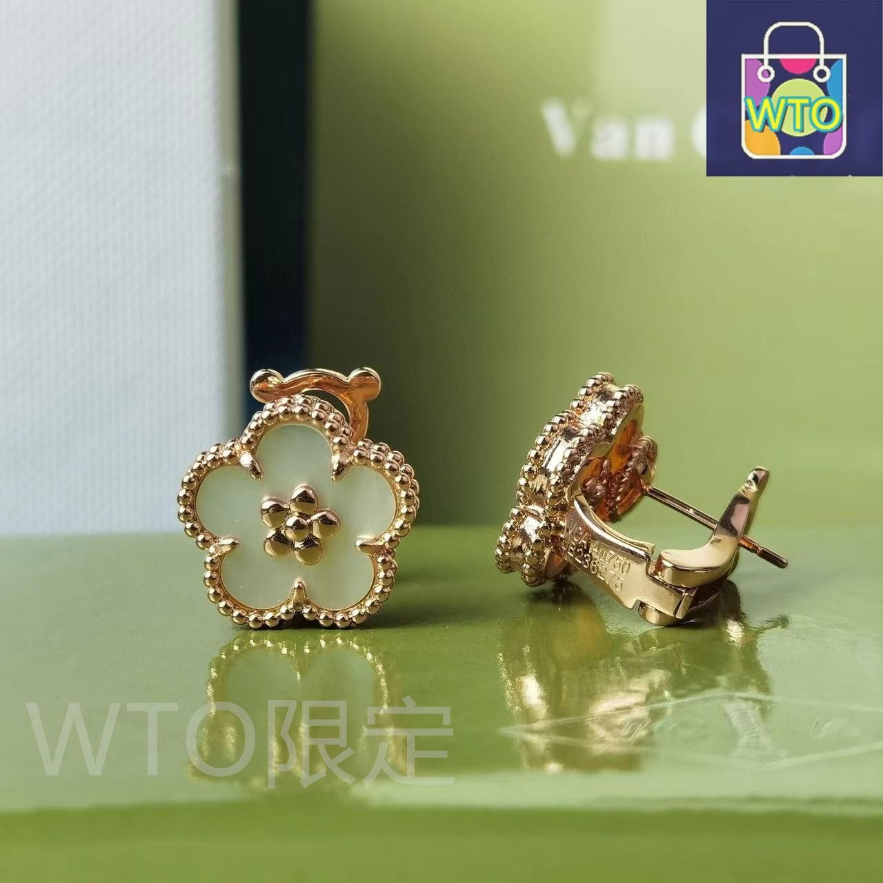 Van Cleef & Arpels - 【新品】クローバー ピアスの通販 by エマ