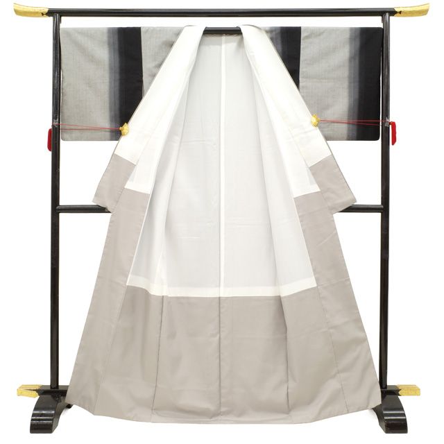 ライトグレー 黒