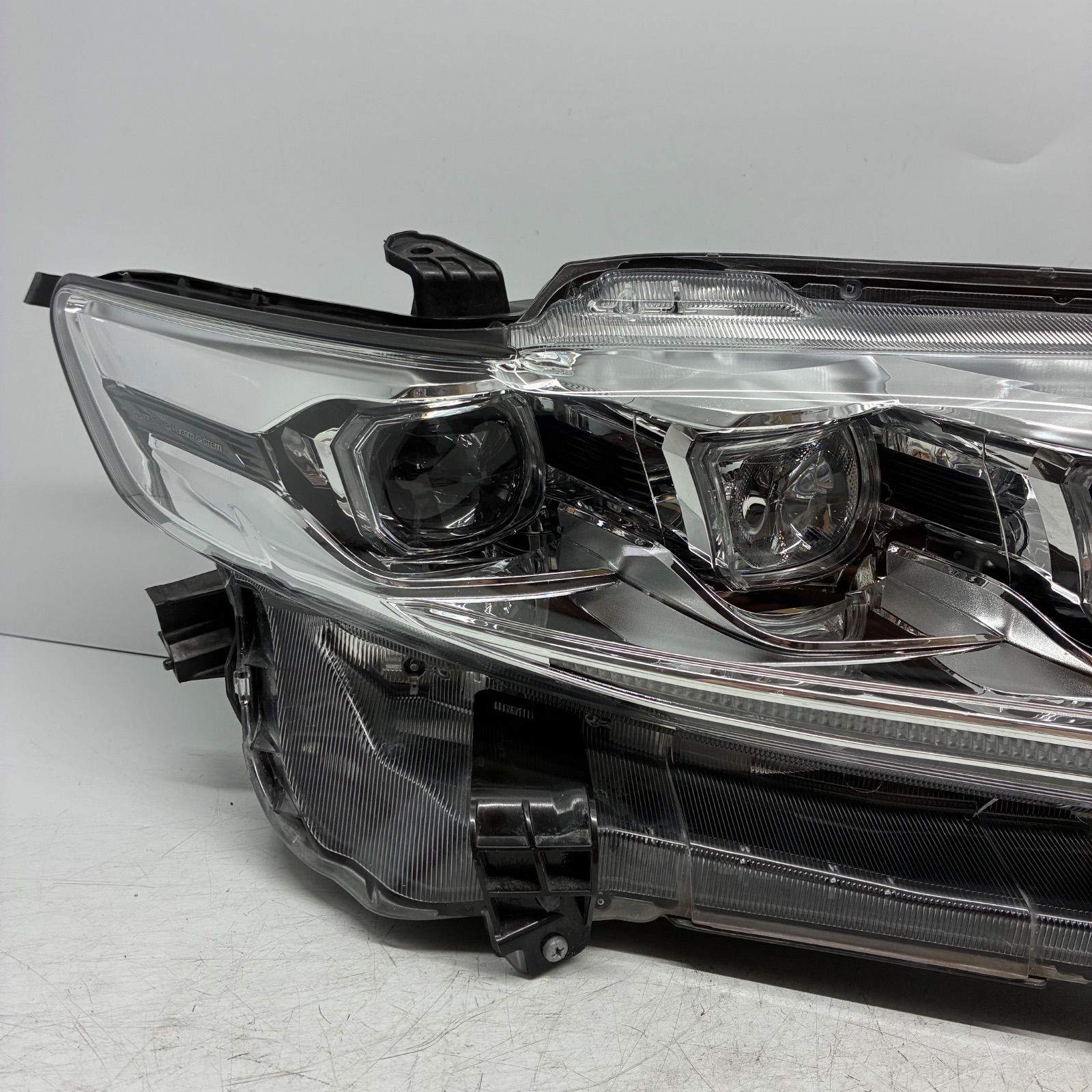 コーティング済 ZSU60 ZSU65 AVU65 ハリアー 後期 純正 ヘッドライト ランプ レンズ 左右セット LR LED KOITO 48-192 刻印 H P71487 MERCADOAVALIA_COM_BR